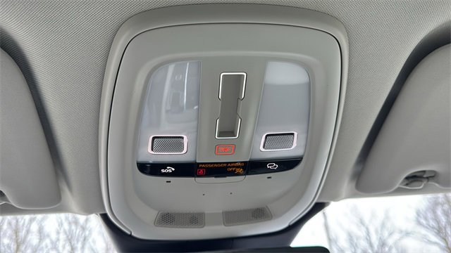 Used 2023 Volvo XC60 B5 Plus w/ Climate Package image 23