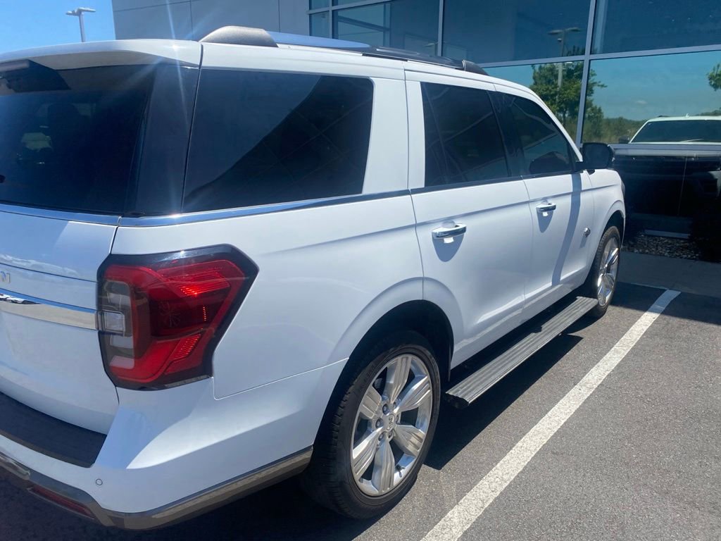 Certified 2024 Ford Expedition King Ranch RWD image 5