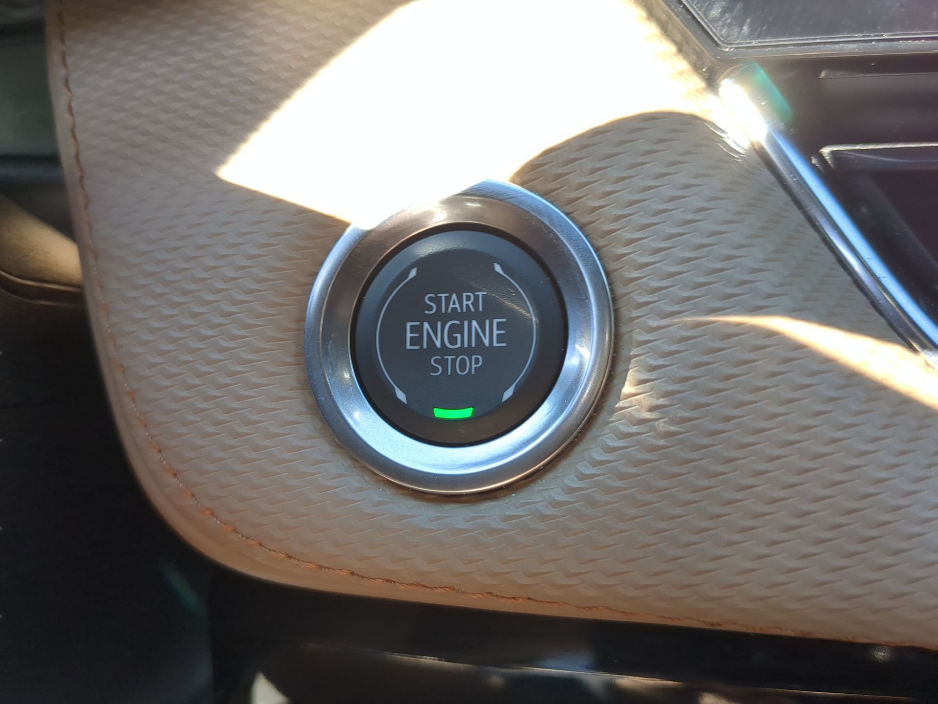 Used 2025 Chevrolet Equinox ACTIV w/ Convenience Package III image 59