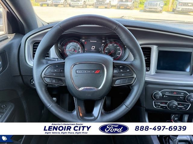 Used 2022 Dodge Charger SXT w/ Blacktop Package image 16