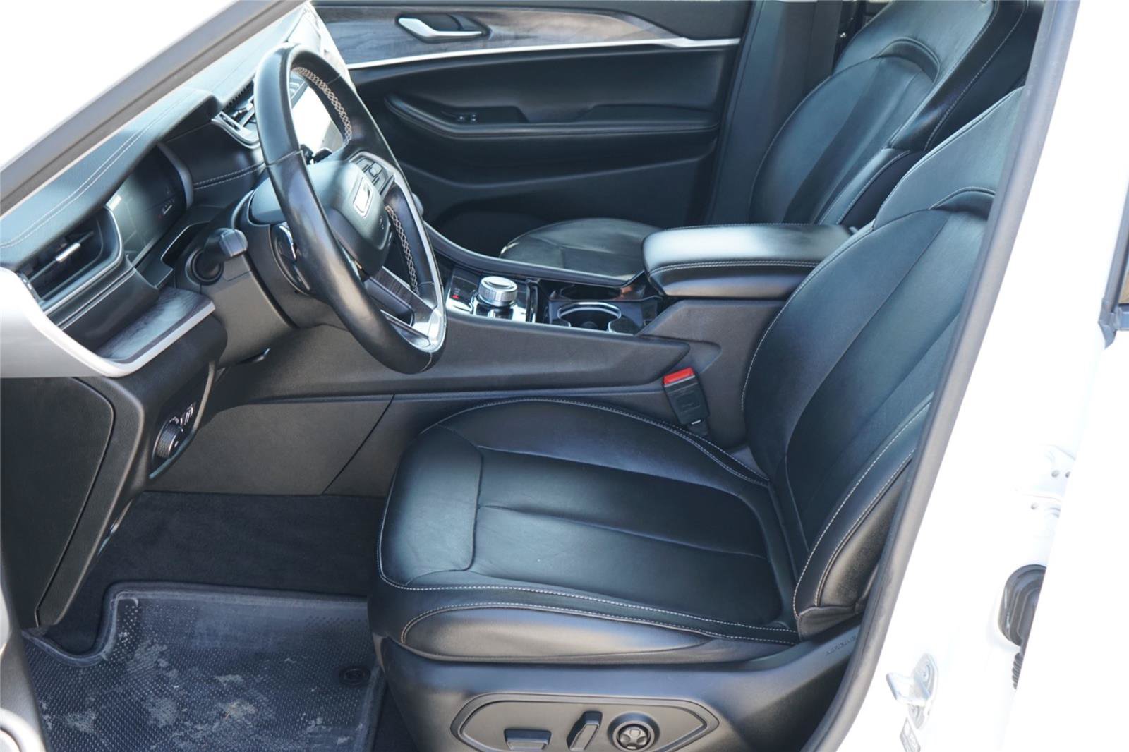 Used 2021 Jeep Grand Cherokee L Limited AWD/4WD image 10