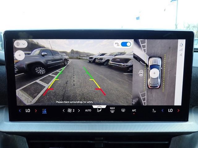 Certified 2025 Ford Explorer Platinum image 28