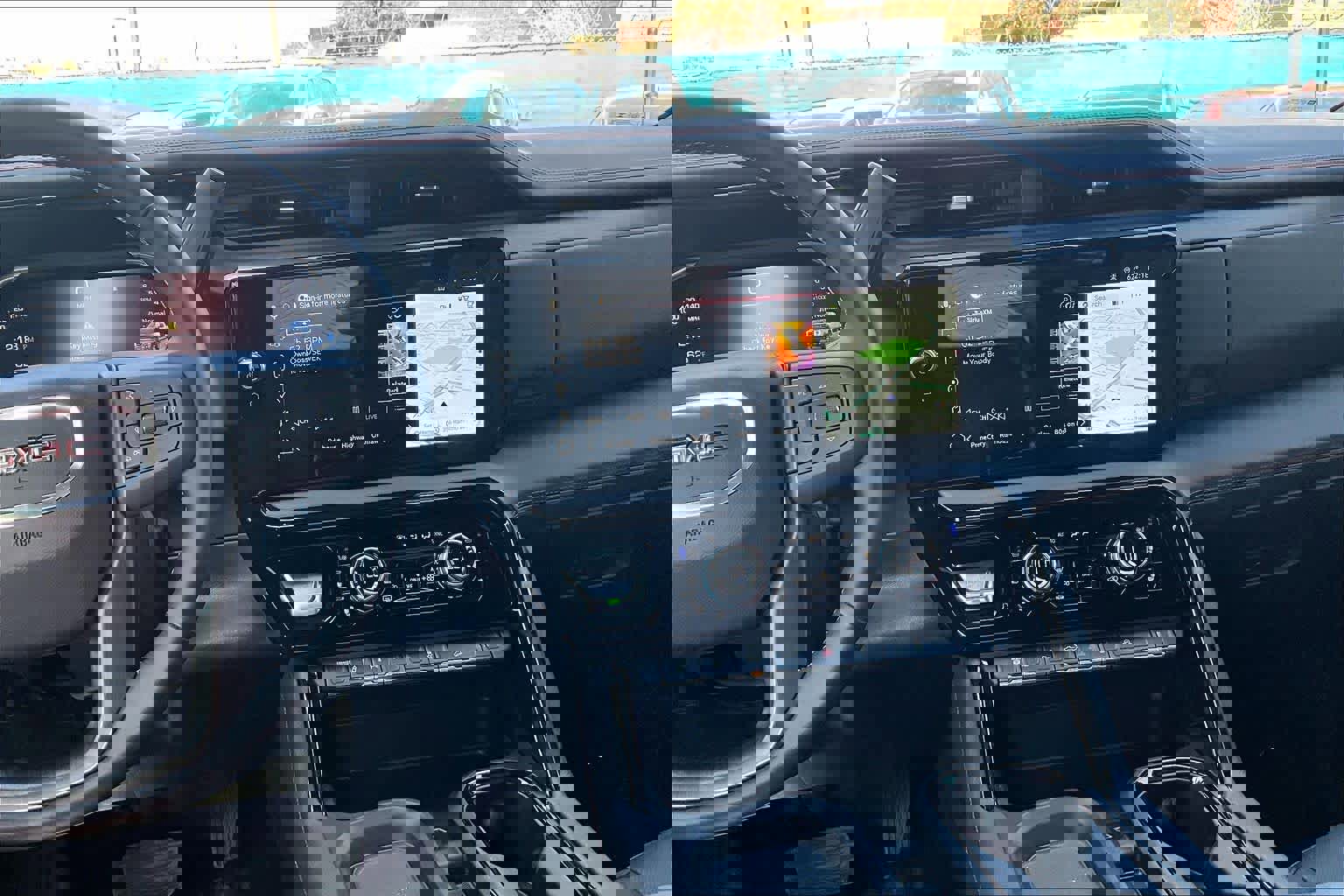 Used 2025 GMC Sierra 2500 AT4 w/ AT4 Premium Plus Package image 9