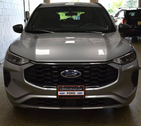 Certified 2023 Ford Escape ST-Line w/ Tech Pack #1 AWD/4WD image 8