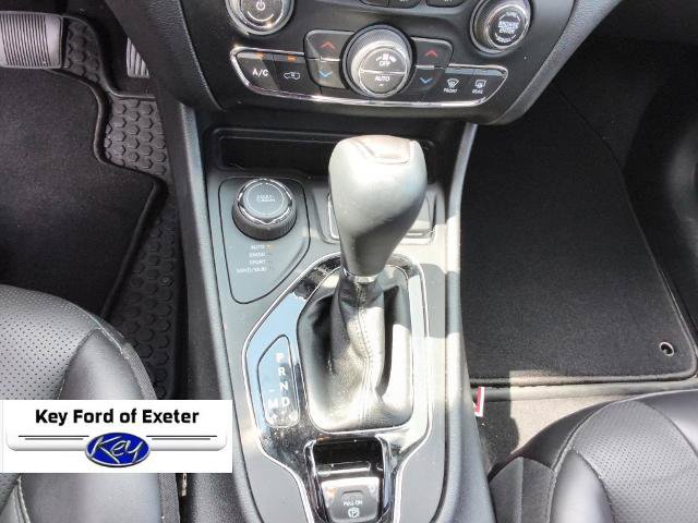 Used 2022 Jeep Cherokee Limited AWD/4WD image 29