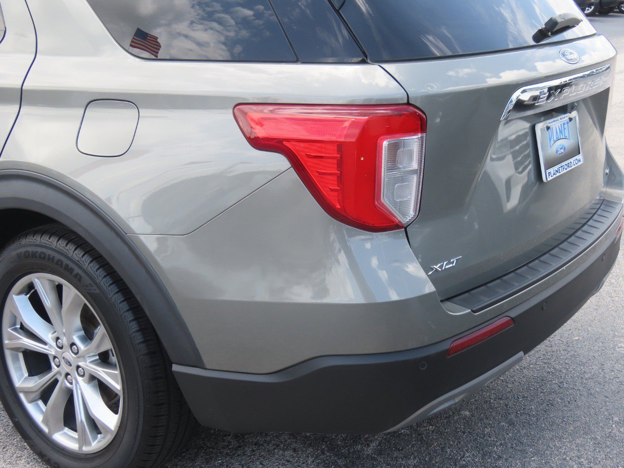 Certified 2020 Ford Explorer XLT w/ Equipment Group 202A RWD image 16