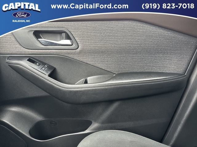 Used 2021 Nissan Rogue SV image 27