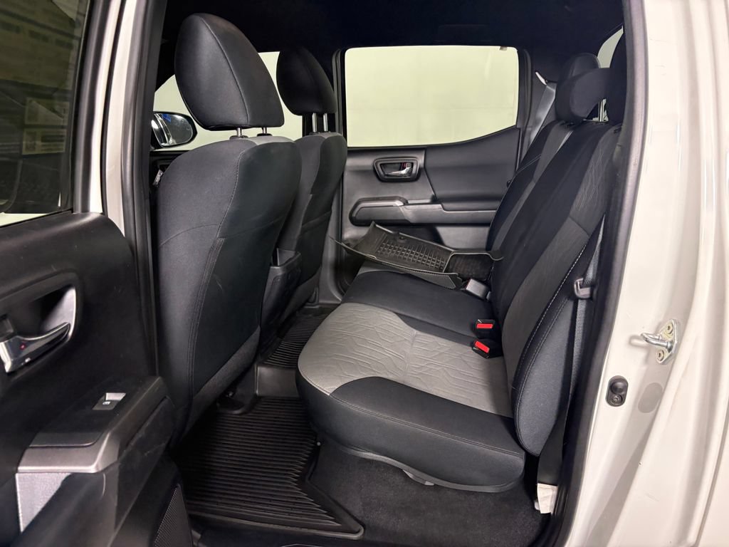 Used 2021 Toyota Tacoma TRD Sport w/ Technology Package AWD/4WD image 29