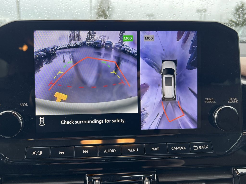 Used 2023 Nissan Pathfinder Platinum image 26