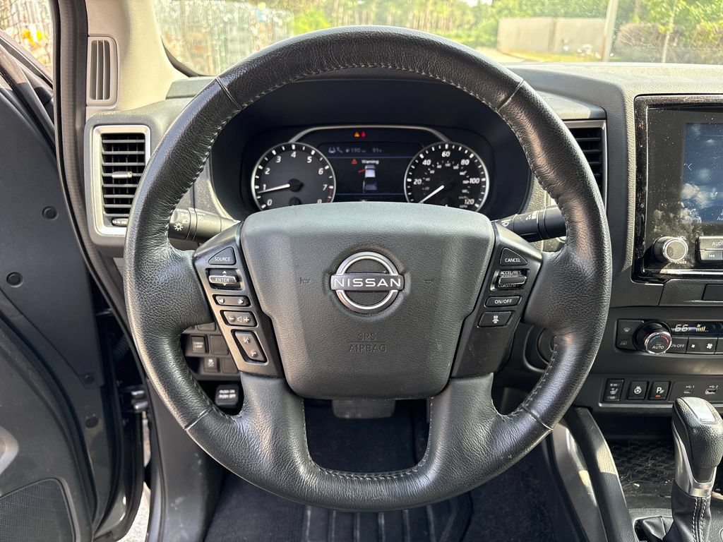 Used 2023 Nissan Frontier SV w/ SV Convenience Package RWD image 16