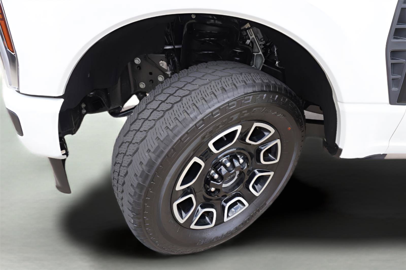 Certified 2025 Ford F250 Platinum AWD/4WD image 31