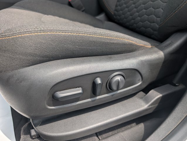 Used 2021 Chevrolet Equinox LT FWD image 10