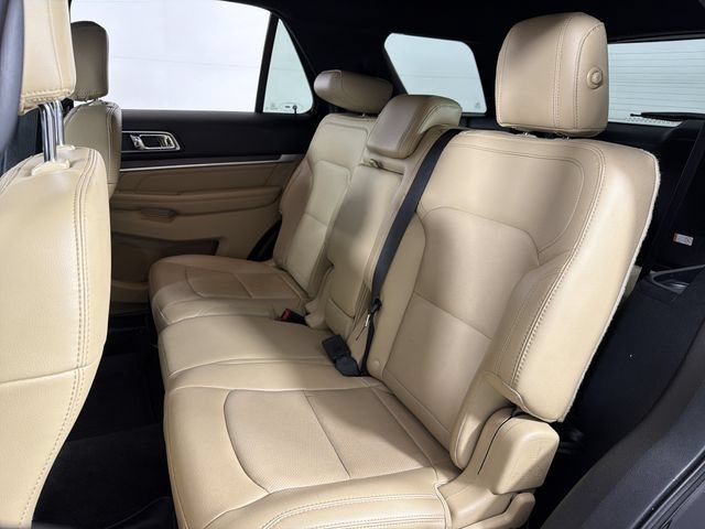 Certified 2017 Ford Explorer Limited FWD image 14