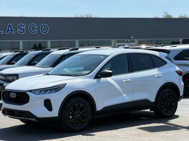 Certified 2025 Ford Escape Active w/ Cold Weather Package AWD/4WD image 26
