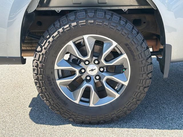 Used 2023 Chevrolet Silverado 1500 RST w/ Convenience Package II AWD/4WD image 19