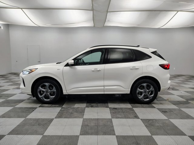 Certified 2024 Ford Escape ST-Line Select w/ Tech Pack #2 AWD/4WD image 8