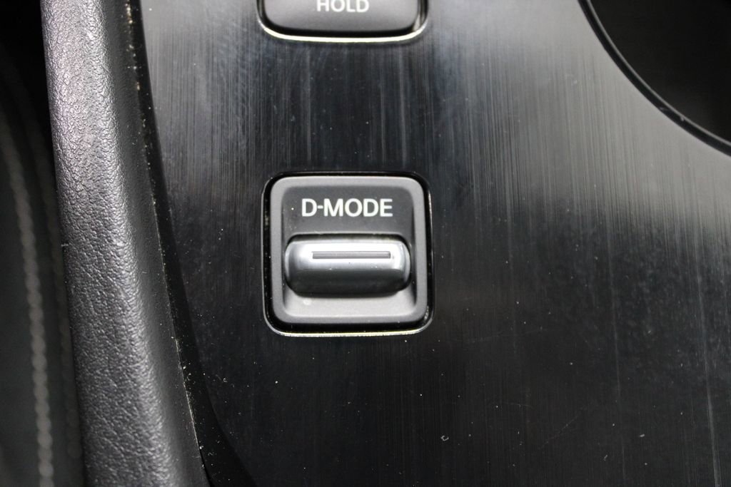 Used 2021 Nissan Rogue SV FWD image 42