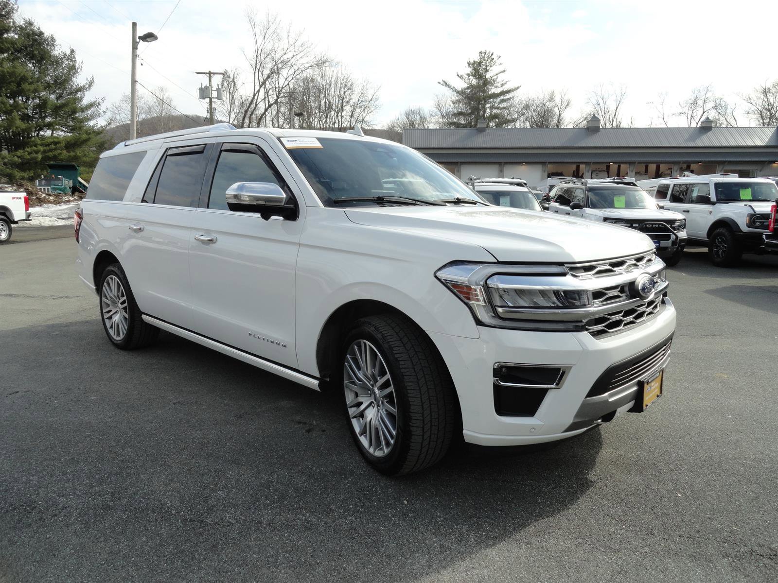 Certified 2022 Ford Expedition Max Platinum AWD/4WD image 3
