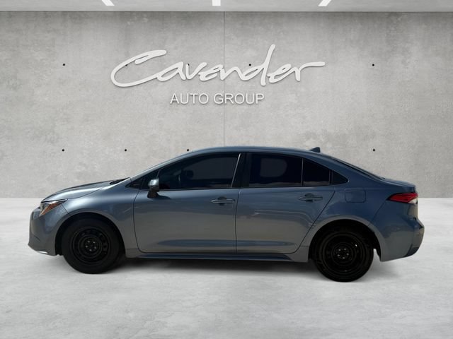 Used 2022 Toyota Corolla LE FWD image 14