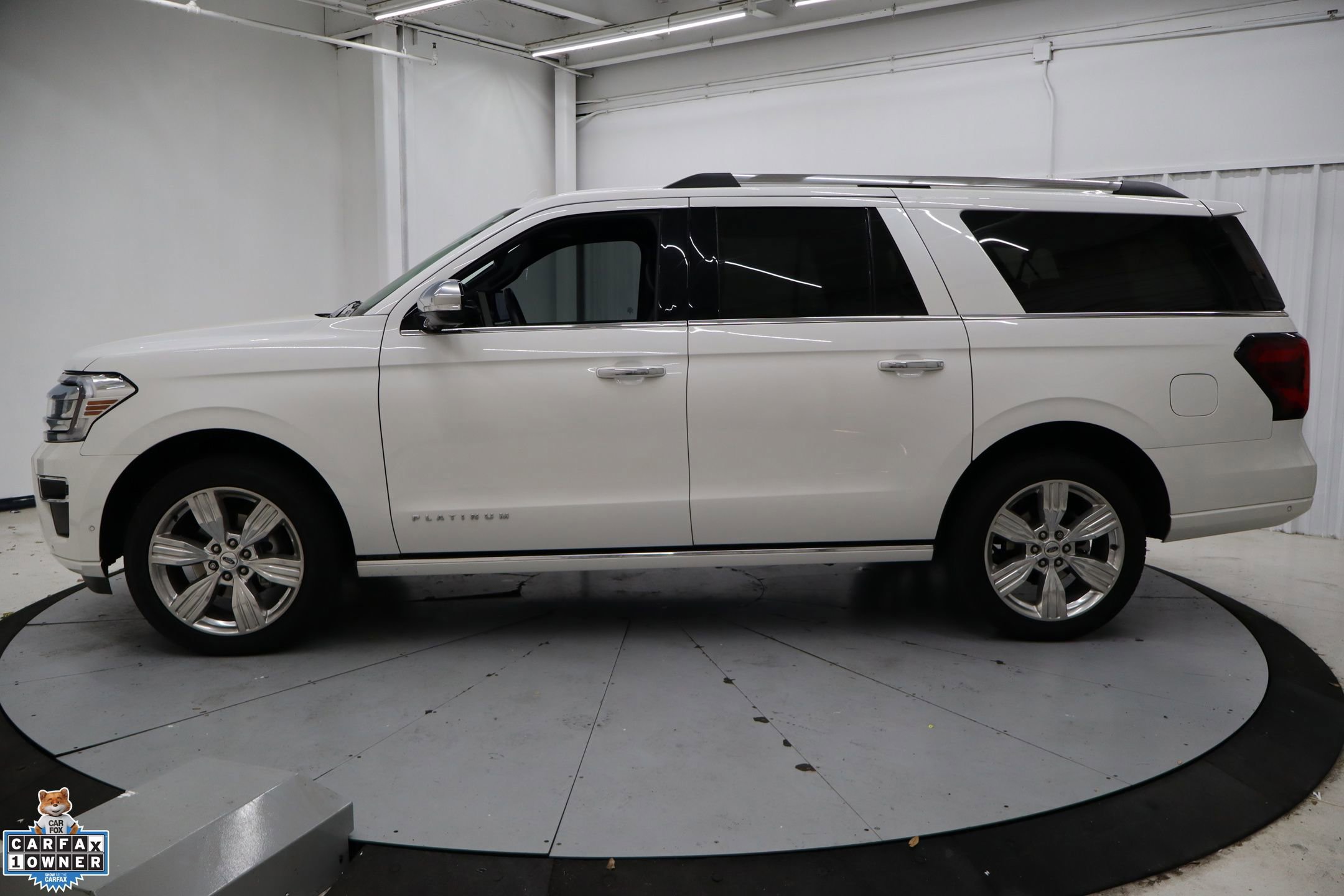 Certified 2024 Ford Expedition Max Platinum AWD/4WD image 2