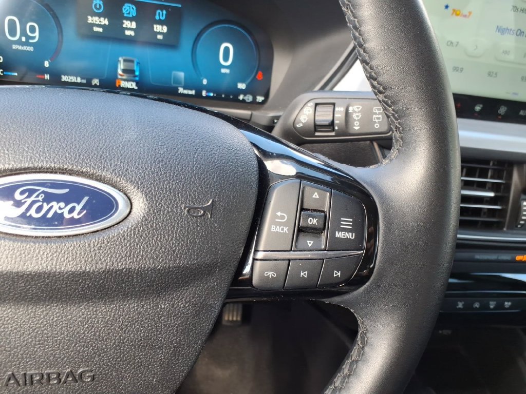 Certified 2025 Ford Escape Platinum AWD/4WD image 21