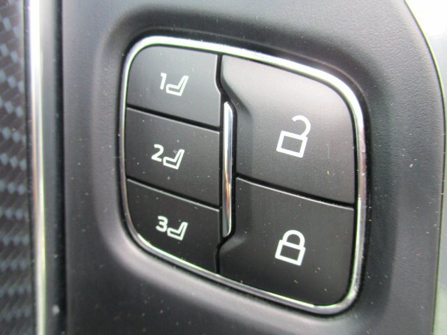 Certified 2023 Ford F150 Limited AWD/4WD image 30