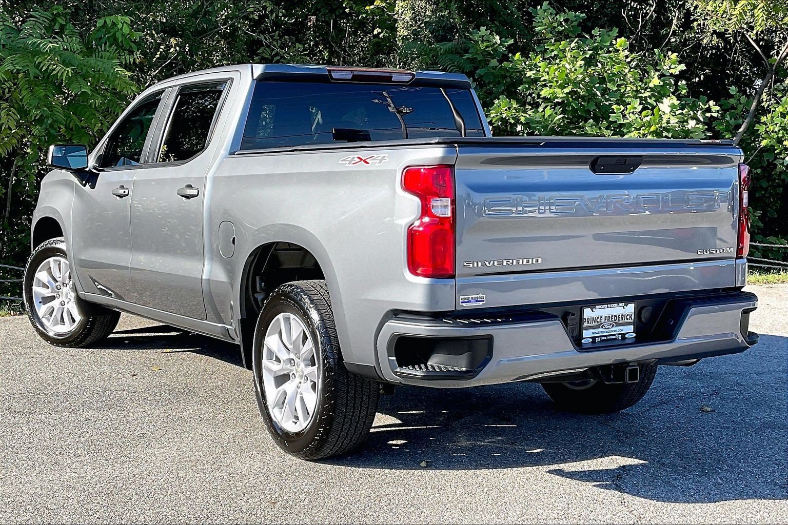 Used 2021 Chevrolet Silverado 1500 Custom AWD/4WD image 12
