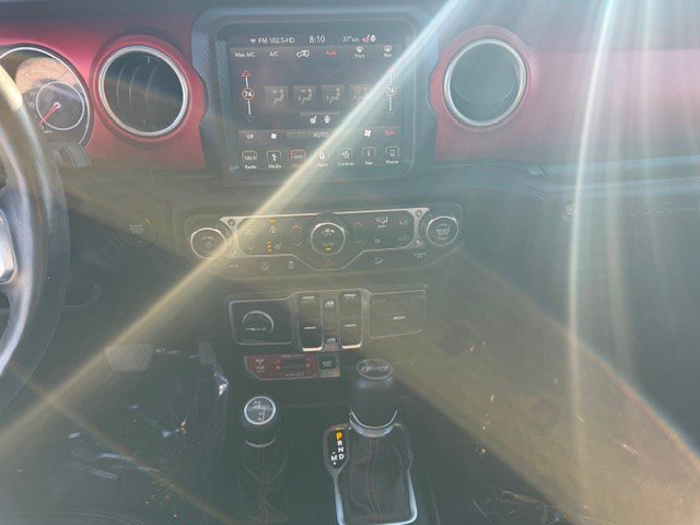 Used 2018 Jeep Wrangler Unlimited Rubicon w/ Dual Top Group image 17