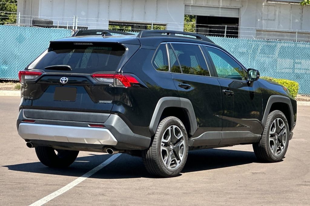 Used 2020 Toyota RAV4 Adventure AWD/4WD image 3