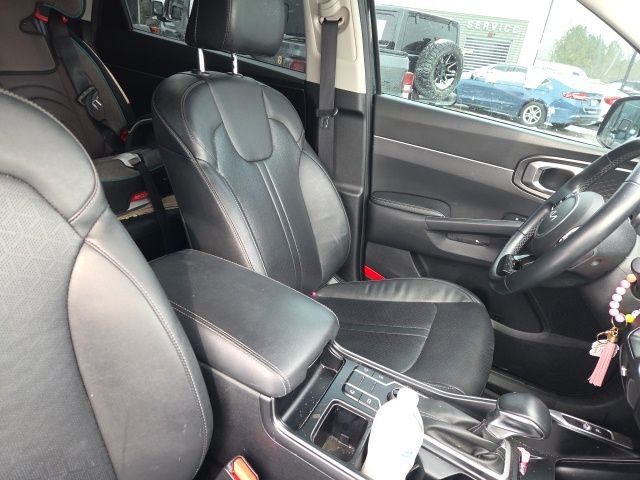 Used 2022 Kia Sorento S w/ Panoramic Sunroof Package image 14