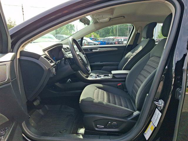 Certified 2018 Ford Fusion SE FWD image 13