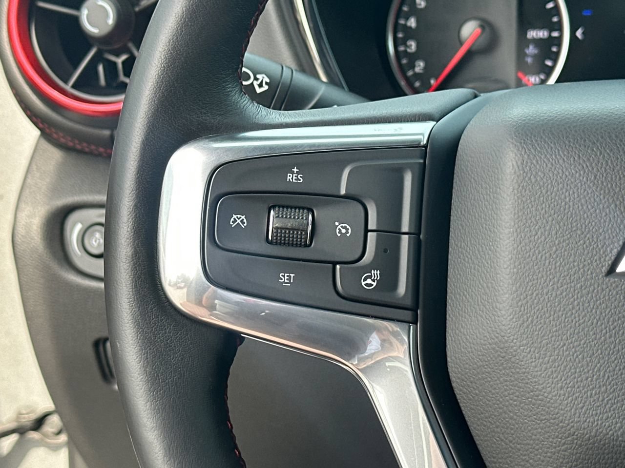 Used 2020 Chevrolet Blazer RS FWD image 27