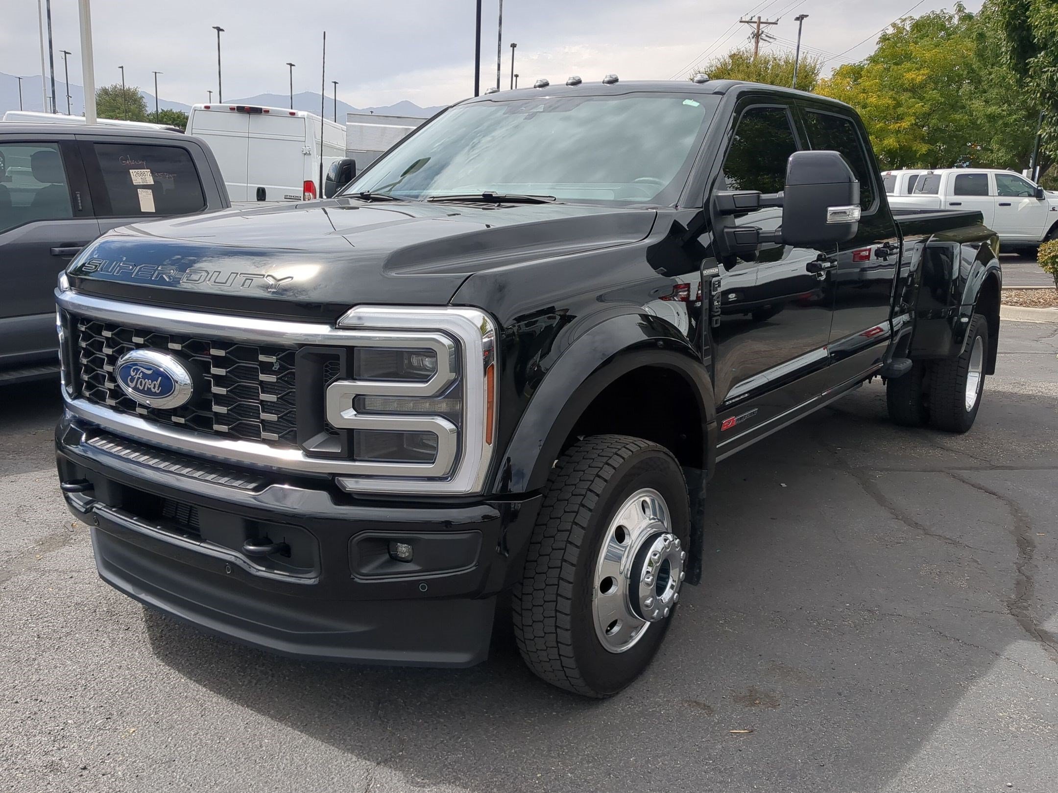 Certified 2026 Ford F450 Platinum w/ FX4 Off-Road Package AWD/4WD image 10