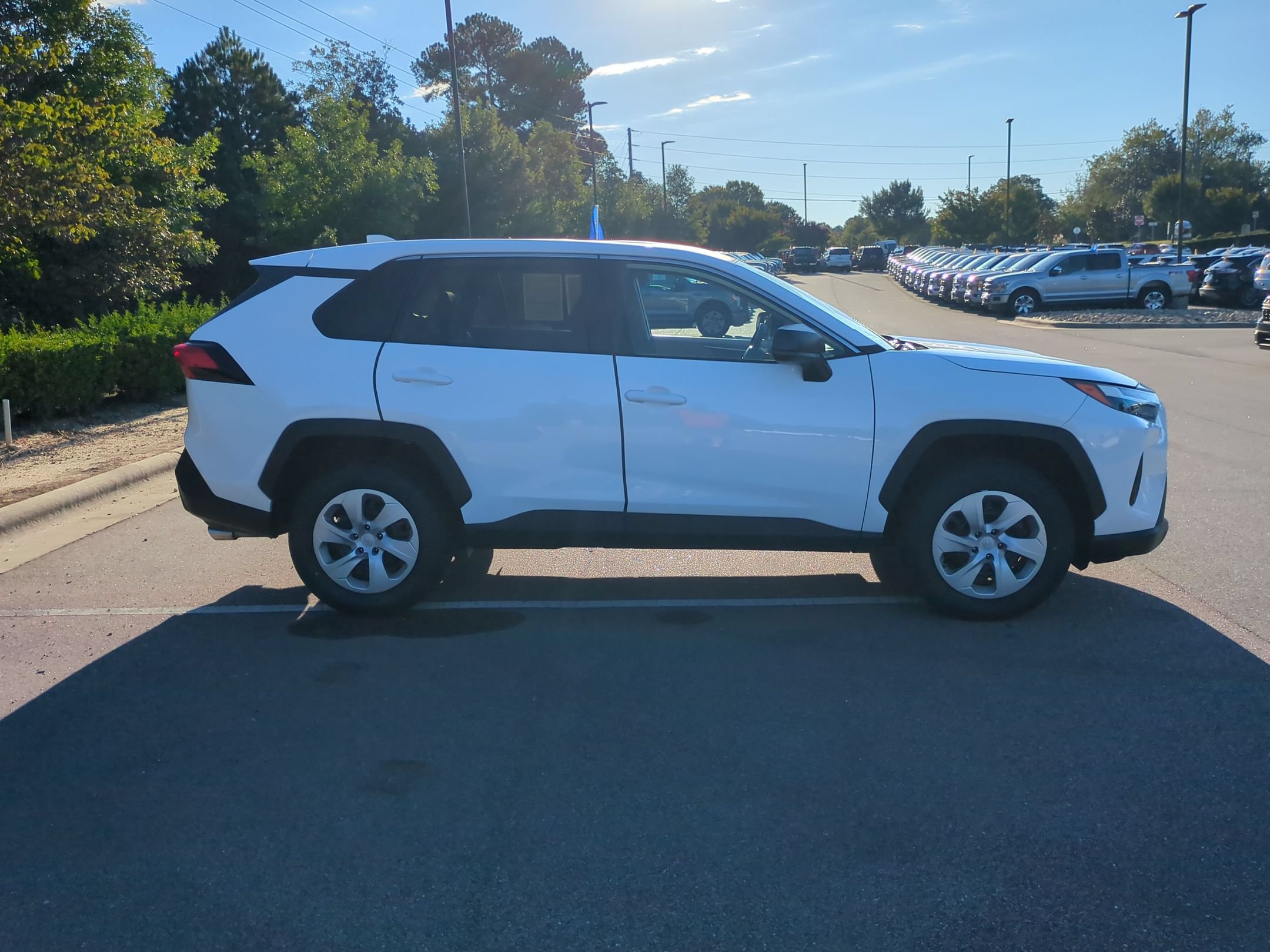 Used 2024 Toyota RAV4 LE FWD image 3