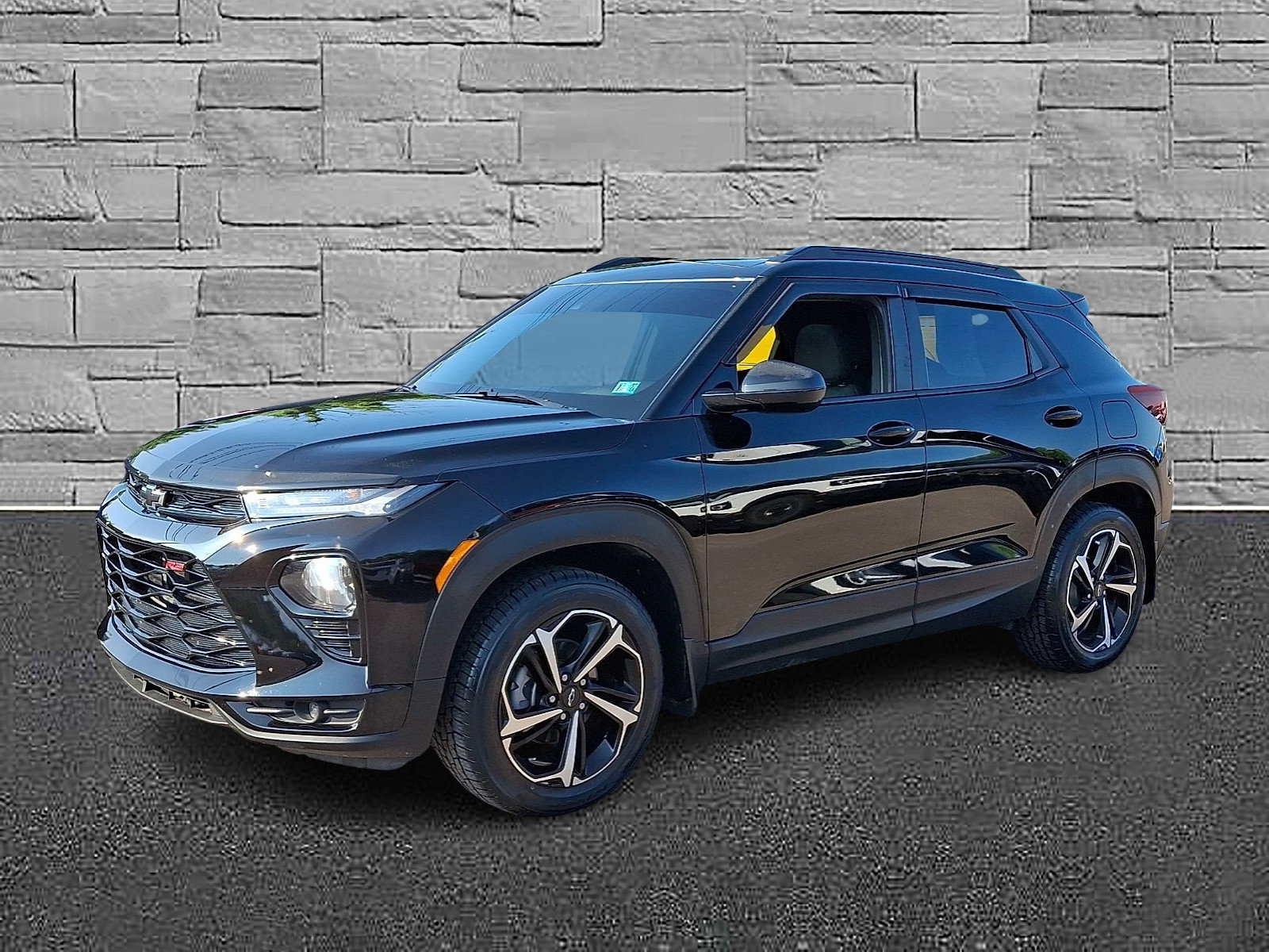 Used 2022 Chevrolet TrailBlazer RS w/ Sun and Liftgate Package AWD/4WD image 5