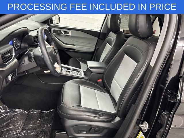 Certified 2023 Ford Explorer XLT w/ Equipment Group 202A AWD/4WD image 3