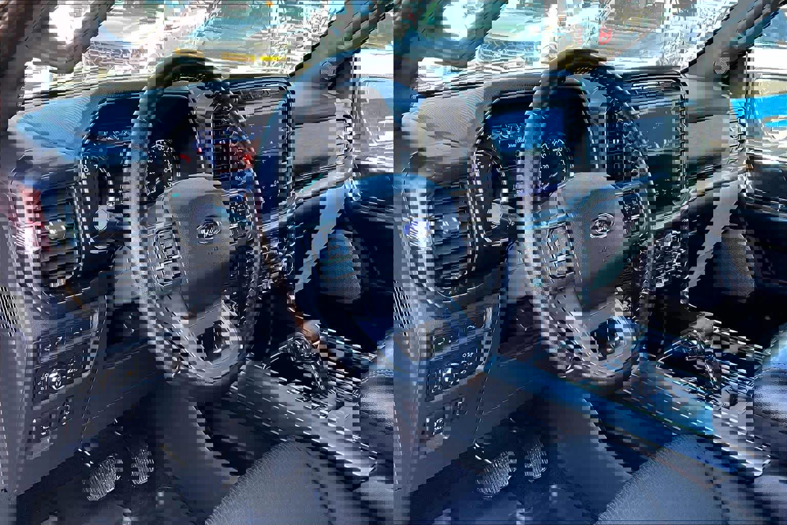 Certified 2021 Ford F150 XLT w/ Equipment Group 302A High image 18