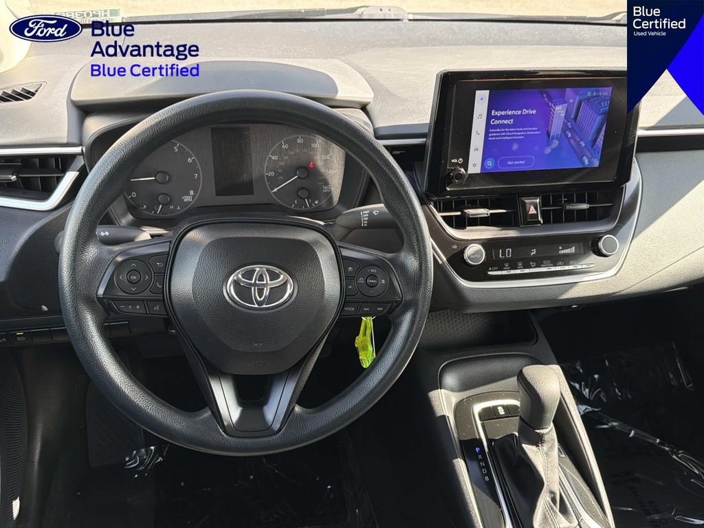 Used 2025 Toyota Corolla LE FWD image 8