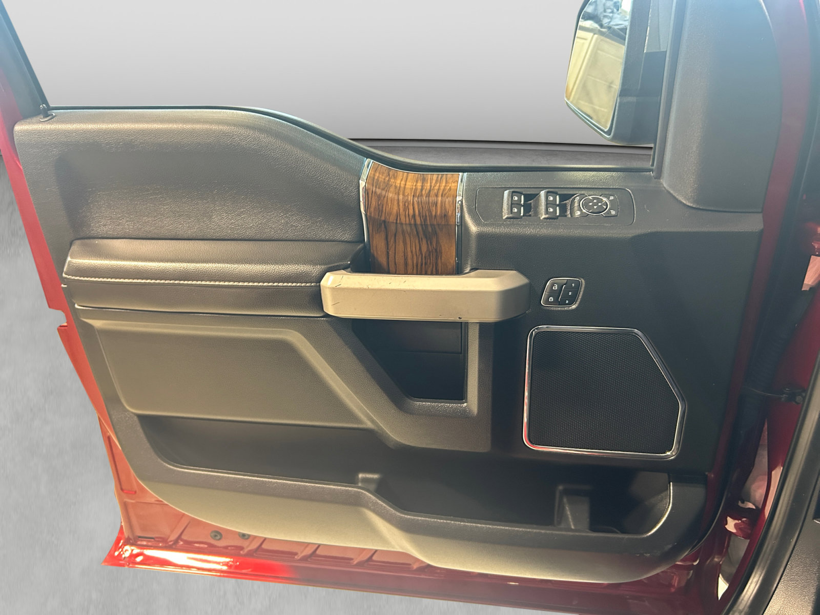 Certified 2019 Ford F150 Lariat w/ Equipment Group 502A Luxury AWD/4WD image 10