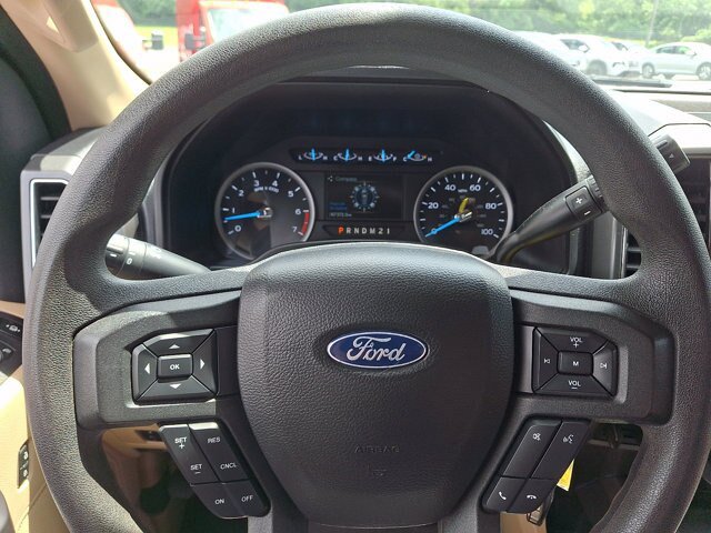 Certified 2019 Ford F250 XLT w/ XLT Premium Package AWD/4WD image 21