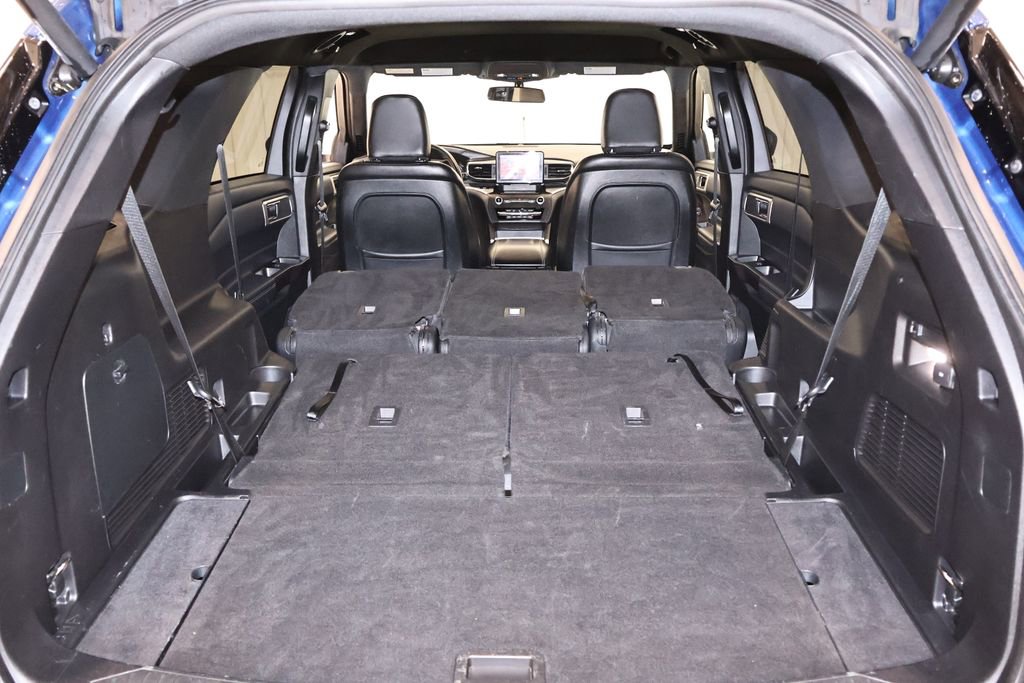 Certified 2020 Ford Explorer XLT w/ Equipment Group 202A AWD/4WD image 39