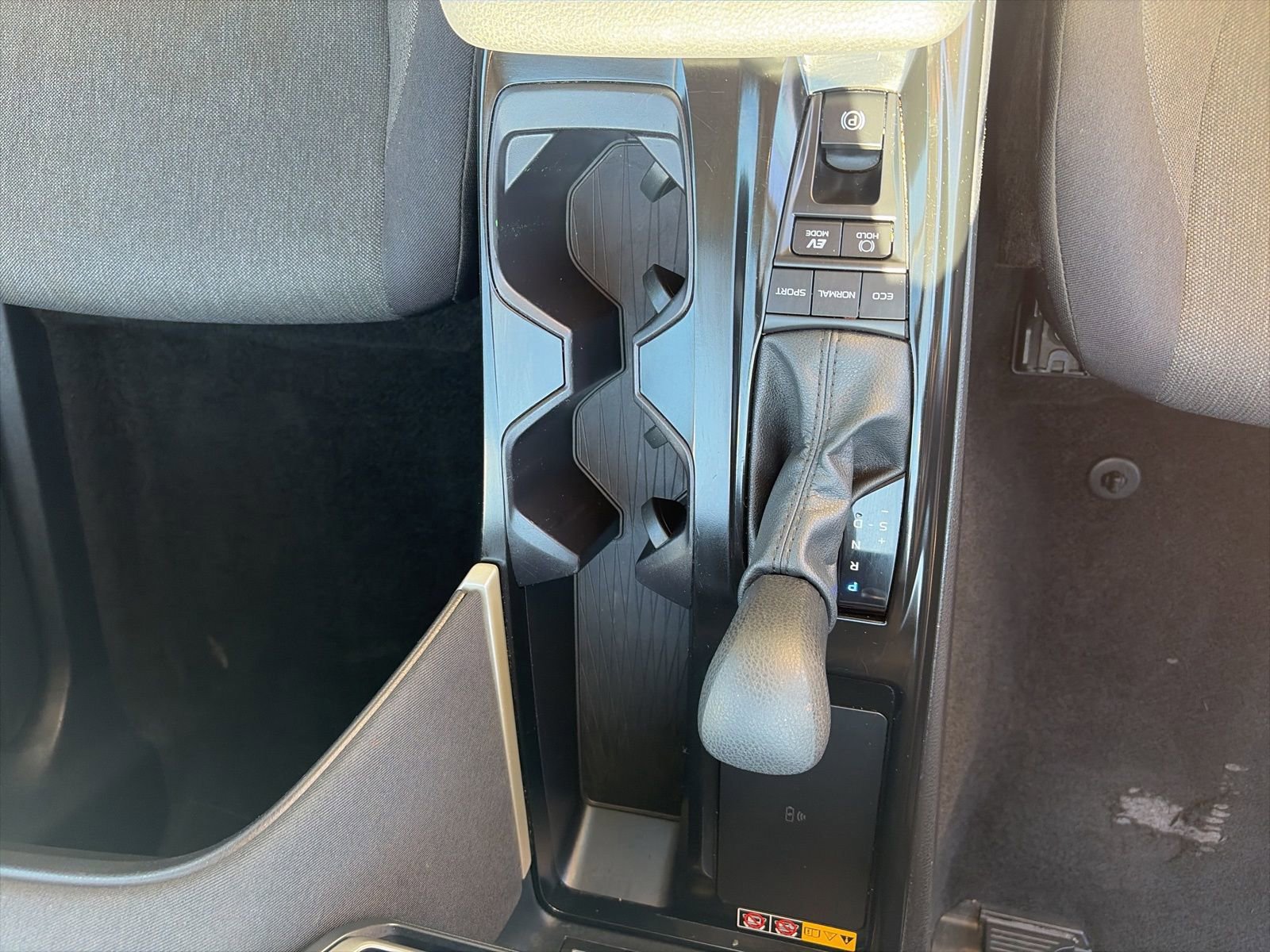 Used 2025 Toyota Camry LE image 21