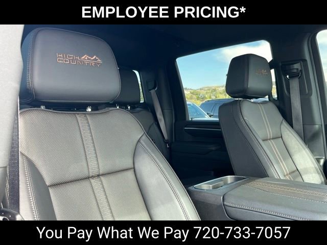 Used 2024 Chevrolet Silverado 2500 High Country w/ High Country Premium Package AWD/4WD image 30