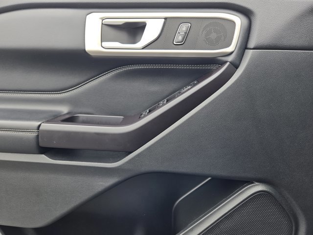 Certified 2020 Ford Explorer XLT w/ Equipment Group 202A image 20