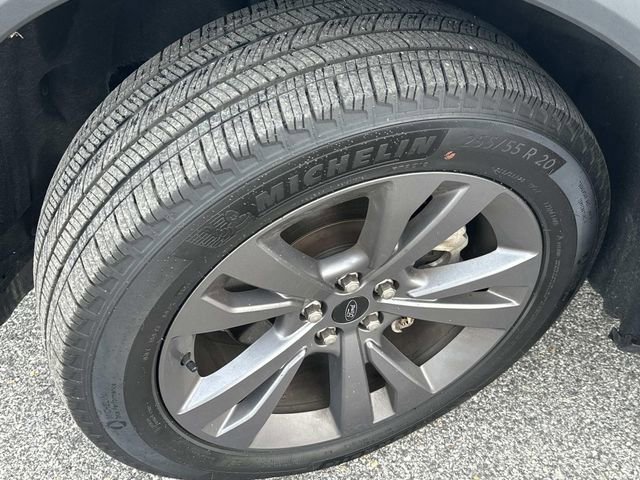 Certified 2025 Ford Explorer Active w/ Active Comfort Package image 16