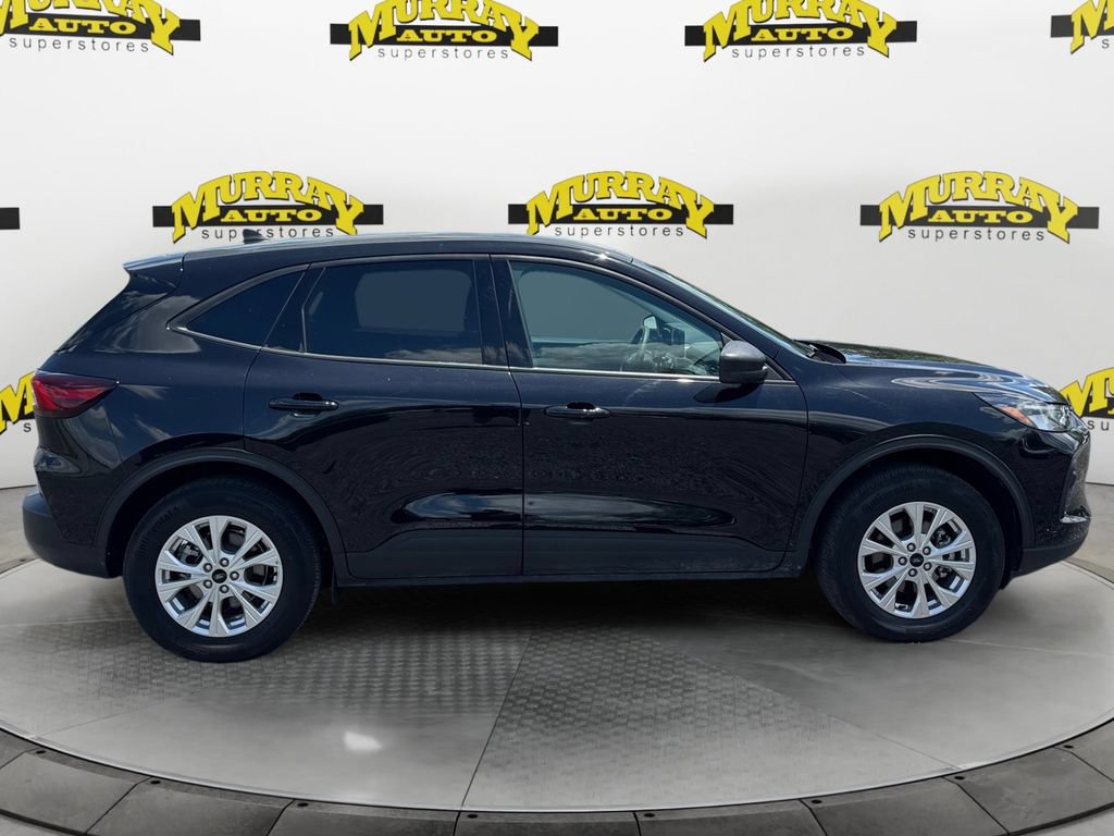 Certified 2025 Ford Escape Active AWD/4WD image 8
