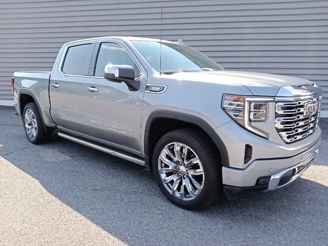 Used 2025 GMC Sierra 1500 Denali AWD/4WD image 1
