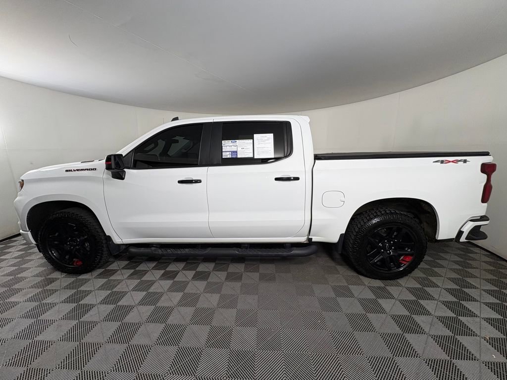 Used 2023 Chevrolet Silverado 1500 RST w/ Redline Edition image 2