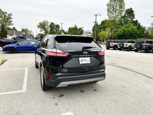 Certified 2022 Ford Edge SEL w/ Convenience Package AWD/4WD image 16