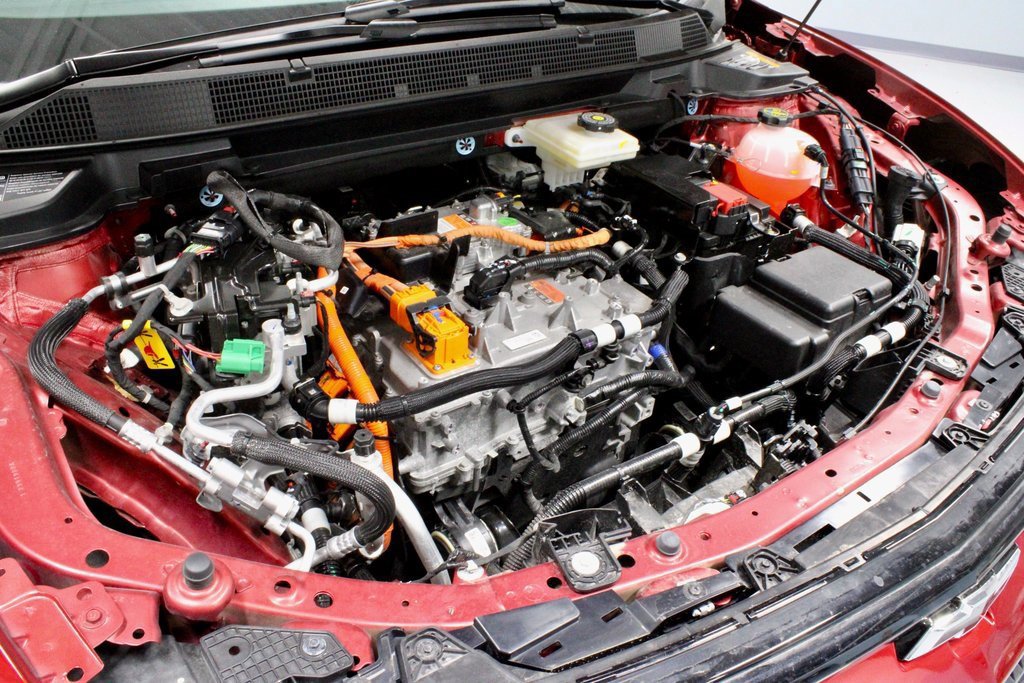 Used 2025 Chevrolet Equinox EV RS w/ LPO, Trailering Package image 16